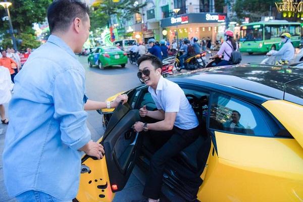 Không phải Dương Triệu Vũ, soái ca trong lòng Đàm Vĩnh Hưng đã chính thức lộ diện...-3