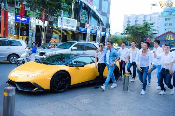 Không phải Dương Triệu Vũ, soái ca trong lòng Đàm Vĩnh Hưng đã chính thức lộ diện...-5