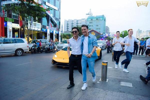 Không phải Dương Triệu Vũ, soái ca trong lòng Đàm Vĩnh Hưng đã chính thức lộ diện...-6