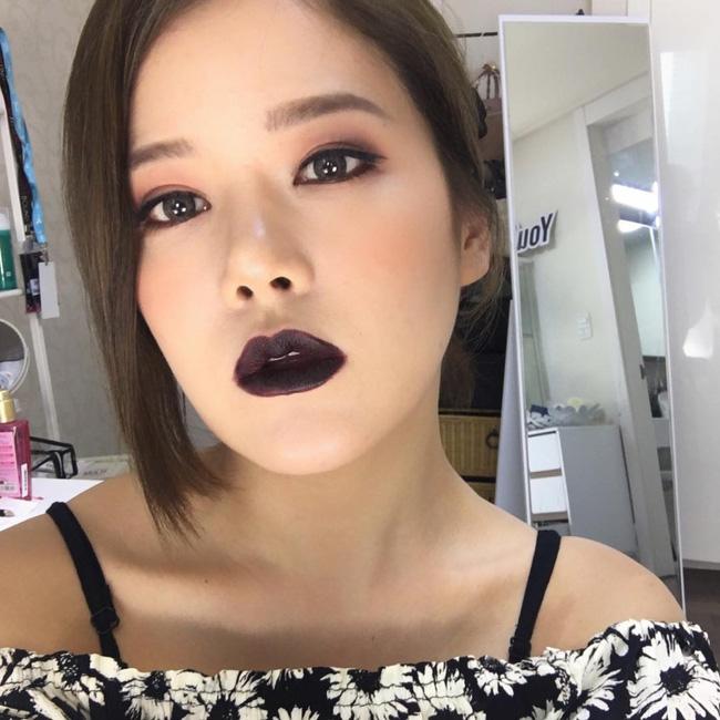 Đánh son màu tối chẳng còn đáng sợ nữa nếu bạn biết loạt bí kíp này - Ảnh 9.