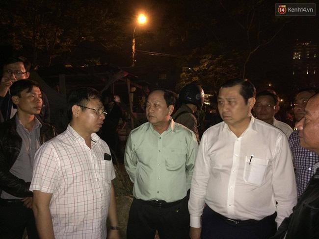 Đà Nẵng: Sập giàn giáo ở tòa nhà Luxury Apartment, 4 người bị thương - Ảnh 4.