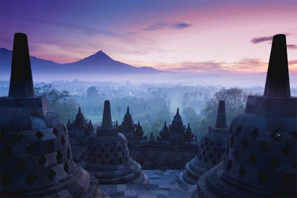 yogyakarta-vung-dat-la-nhung-dang-den-o-indonesia