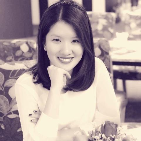 5 co con gai cang lon cang xinh dep, sanh dieu hon nguoi cua sao viet - 1