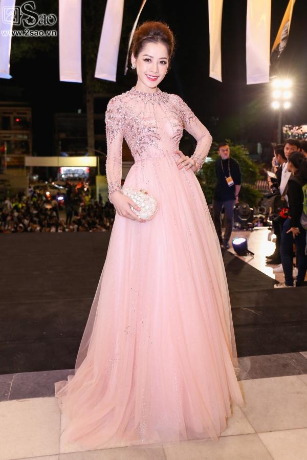 Chưa bao giờ dàn sao Việt xúng xính váy áo đi tiệc đông như thế này-11