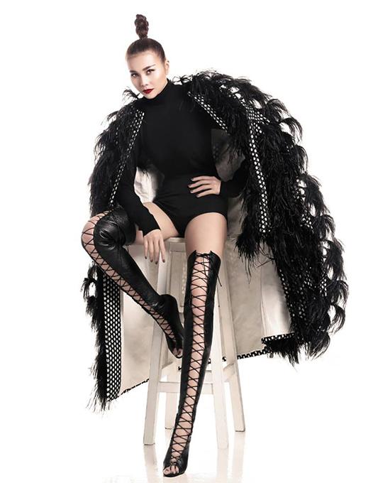 thanh hang, pham huong, ngoc trinh nhung "chien binh" sexy nhat vbiz - 5