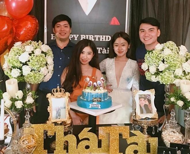 Chuyện tình cọc đi tìm trâu của cô gái tự nhận ế 21 năm - Ảnh 1.