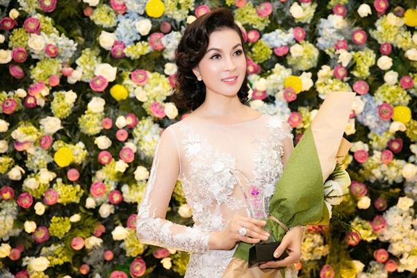 Thanh Mai khiến nhiều người phải trầm trồ, xuýt xoa bởi vẻ ngoài trẻ đẹp như gái đôi mươi.