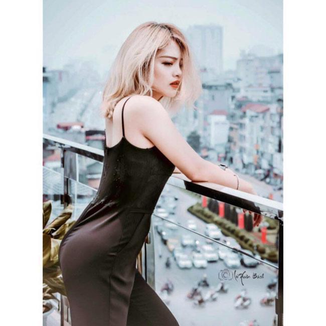 Quỳnh Cool còn từng được gọi là "bản sao" của ca sĩ Minh Hằng.