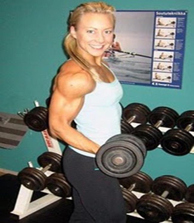 xem hinh chi em, dan ong phat... "them" hinh anh 13