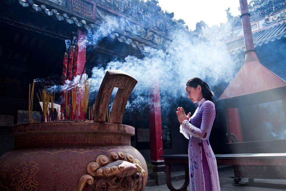Chùa: Cùng ngắm nhìn hình ảnh về chùa, nơi gắn bó với truyền thống tâm linh của dân tộc. Không chỉ là nơi để cầu nguyện, chùa còn là điểm đến hấp dẫn cho những ai yêu thích kiến trúc và văn hoá đặc trưng của Việt Nam.