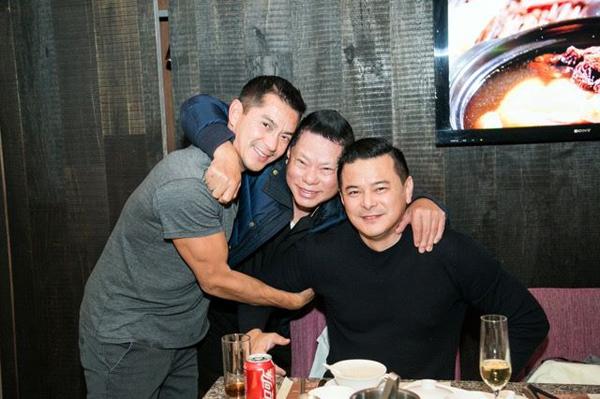 ngoc-trinh-tinh-tu-dut-thuc-an-cho-ban-trai-ty-phu-3