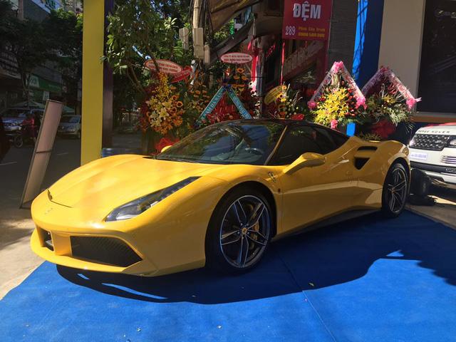 Bộ đôi siêu xe Ferrari và Lamborghini rủ nhau đi đăng kiểm tại Hà Nội - Ảnh 5.