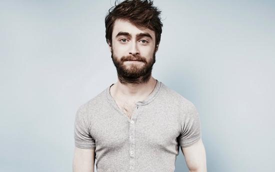 Không sở hữu ngoại hình điển trai nhưng Daniel Radcliffe lại được yêu mến bởi tài năng diễn xuất.