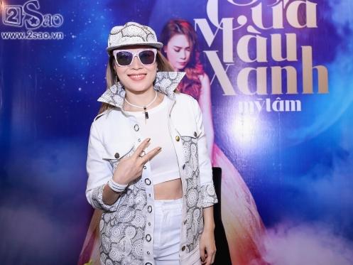 Mỹ Tâm hài hước tiết lộ đám cưới sẽ tổ chức tại sân vận động và bán vé cho fan