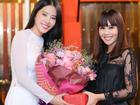 Hoa khôi Nam Em hạnh phúc vì được Mạnh Quỳnh và Hoa hậu Hằng Nguyễn làm sinh nhật cho