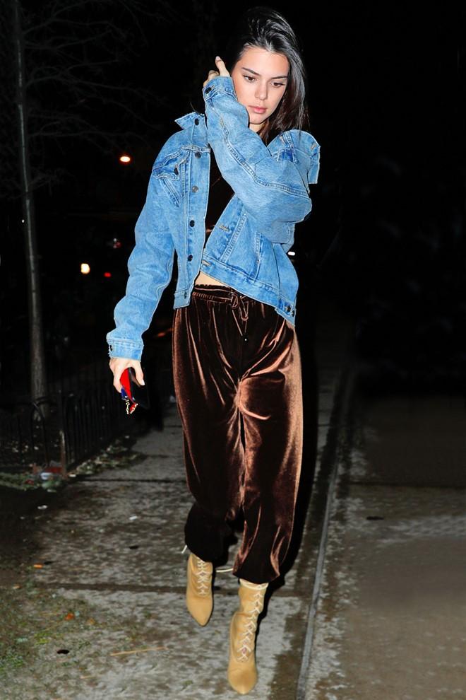 Mac do the thao sang chanh nhu sao ngoai hinh anh 2