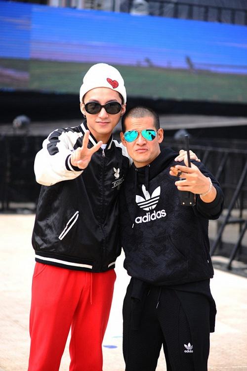 Sau tất cả, Sơn Tùng M-TP vẫn lễ phép chào hỏi nhạc sĩ Huy Tuấn-4