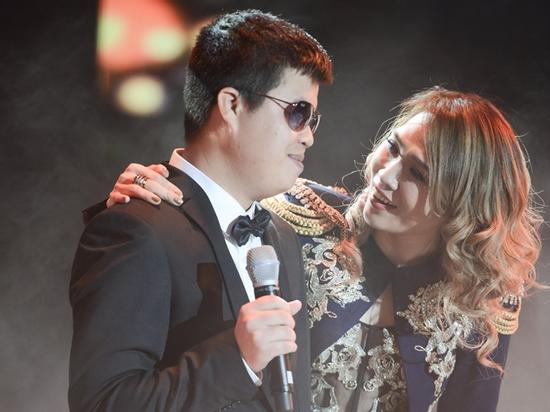 Chàng trai khiếm thị hát lề đường được mời tham gia liveshow Mỹ Tâm