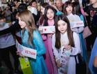 T-ara bị fan vây kín, DIA mặc áo dài ngoài sân bay Việt Nam