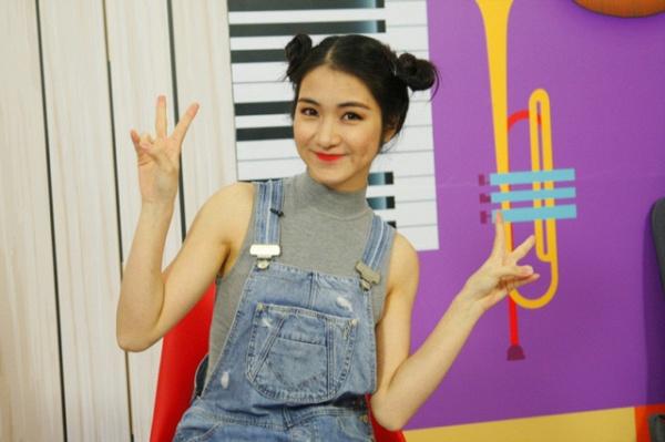 Những người đẹp không đáng ‘bị chê xấu’ của showbiz Việt-8