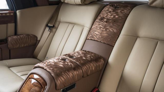 Phantom của đại gia Việt lọt top 6 xe Rolls-Royce thửa riêng ấn tượng nhất năm 2016 - Ảnh 4.