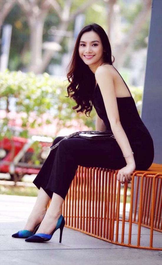 thoi trang "nhin cai la me" cua co gai duoc du doan se soan ngoi ho ngoc ha - 8