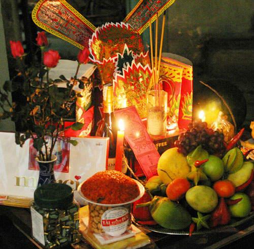 Cách sắp xếp bàn thờ cúng ông Công ông Táo để rước tài lộc cho năm mới-2