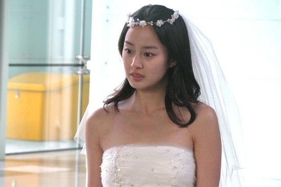 Trước Bi Rain, Kim Tae Hee Từng Có Đám Cưới Đẹp Như Mơ - 2Sao