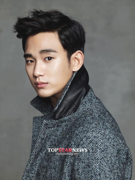 Trong năm 2017, Kim Soo Hyun sẽ có dự án điện ảnh 'Real'. Nhưng các khán giả truyền hình vẫn mong anh sẽ sớm tái xuất màn ảnh nhỏ.