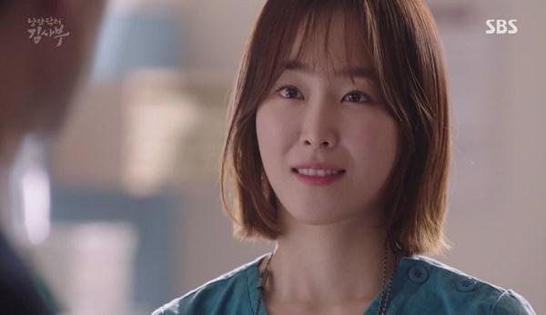 Romantic Doctor Teacher Kim thống trị rating phim truyền hình Hàn hai tối đầu tuần. Kể từ tập 8, rating phim luôn vượt mốc 20%.