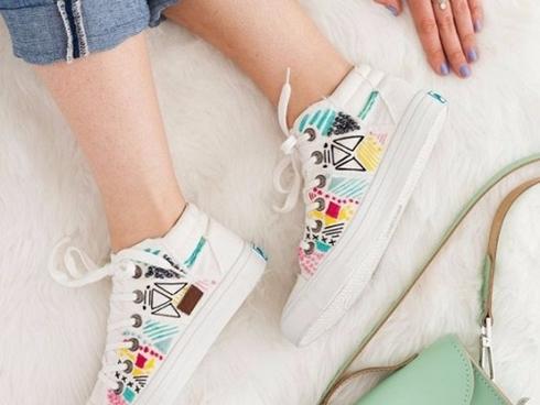 Nếu có ý định sắm sneaker diện Tết, hãy ‘nghía’ qua ngay 4 kiểu giày này!