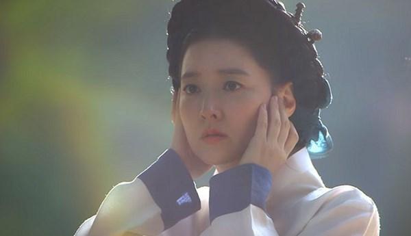 Sau hơn một thập kỷ vắng bóng kể từ bộ phim Nàng Dae Jang Geum, Lee Young Ae sắp tái ngộ khán giả màn ảnh nhỏ với dự án phim Saimdang, Light's Diary.