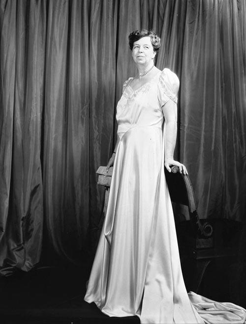 xiem-y-cac-de-nhat-phu-nhan-my-qua-15-le-nham-chuc-tong-thong-tiep-5