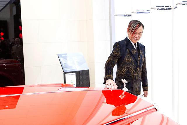 Chi tiết cặp đôi Rolls-Royce Phantom hàng thửa đắt nhất thế giới của tỷ phú Hồng Kông - Ảnh 1.