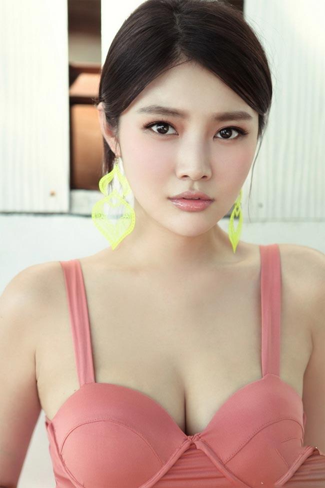 ngat tho truoc suc nong cua "bom sex moi" xu so ty dan hinh anh 1