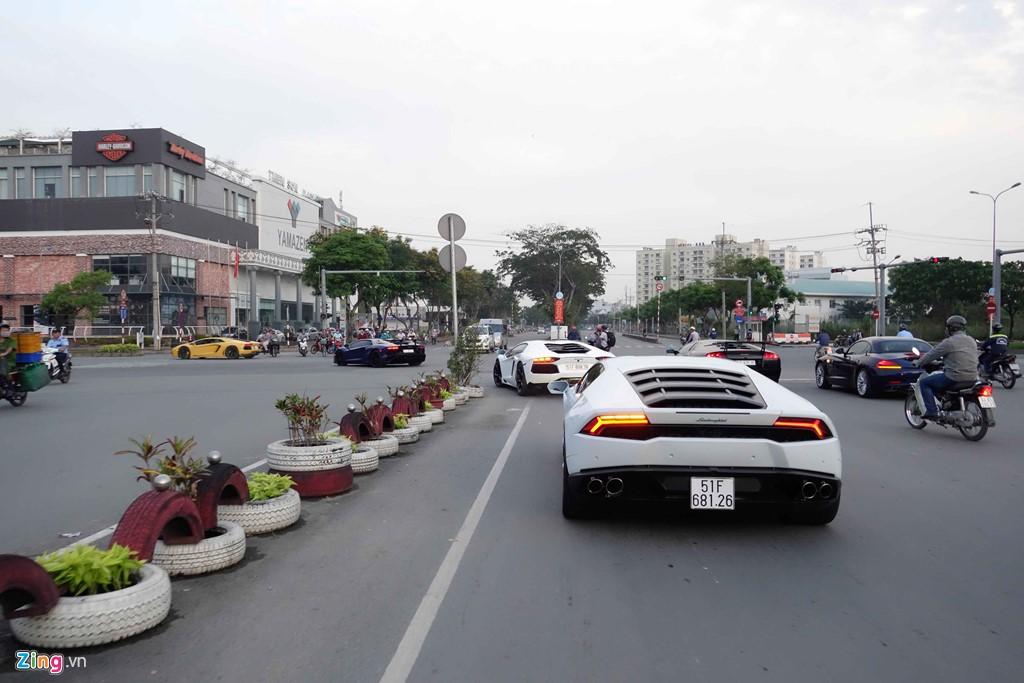 Minh Nhua va Cuong Do La chay xe di Vung Tau hinh anh 6