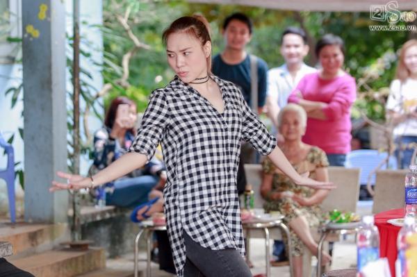 Mỹ Tâm múa minh họa, vui đùa tươi cười với nghệ sỹ già trước khi về quê ăn Tết-6