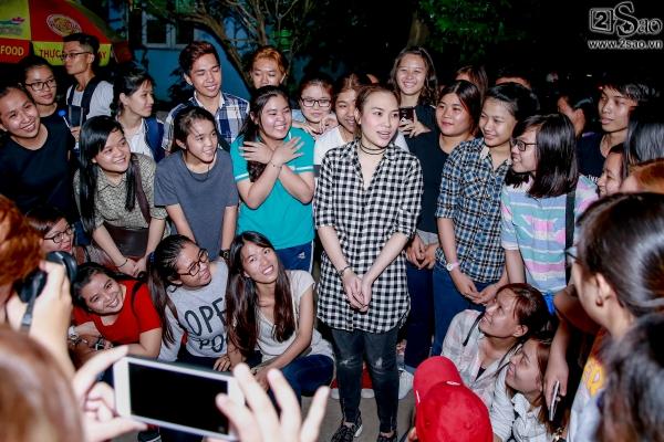 Mỹ Tâm múa minh họa, vui đùa tươi cười với nghệ sỹ già trước khi về quê ăn Tết-13