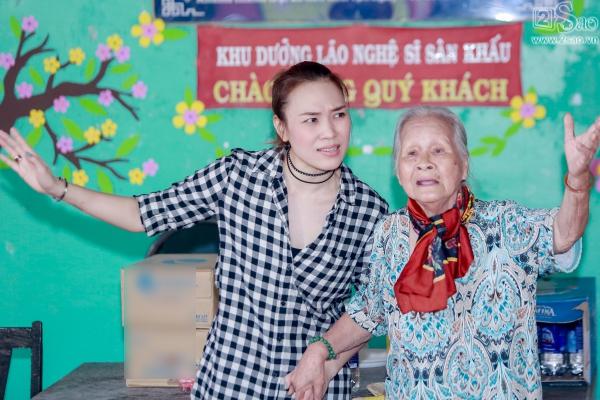 Mỹ Tâm múa minh họa, vui đùa tươi cười với nghệ sỹ già trước khi về quê ăn Tết-8