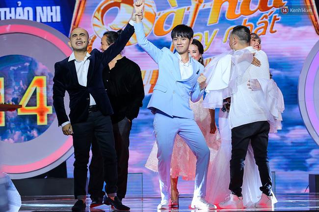 HLV Lê Minh Sơn: Sing My Song đã kết thúc từ khi Ông bà anh xuất hiện - Ảnh 4.