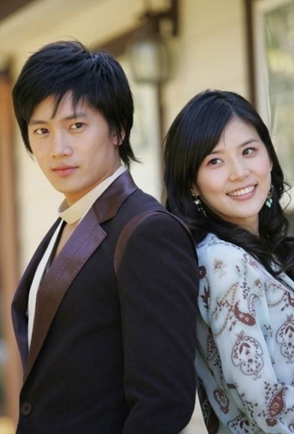 Lee Bo Young và Ji Sung: Cặp đôi này bén duyên sau khi đóng chung trong bộ phim truyền hình Save the last dance for me.
