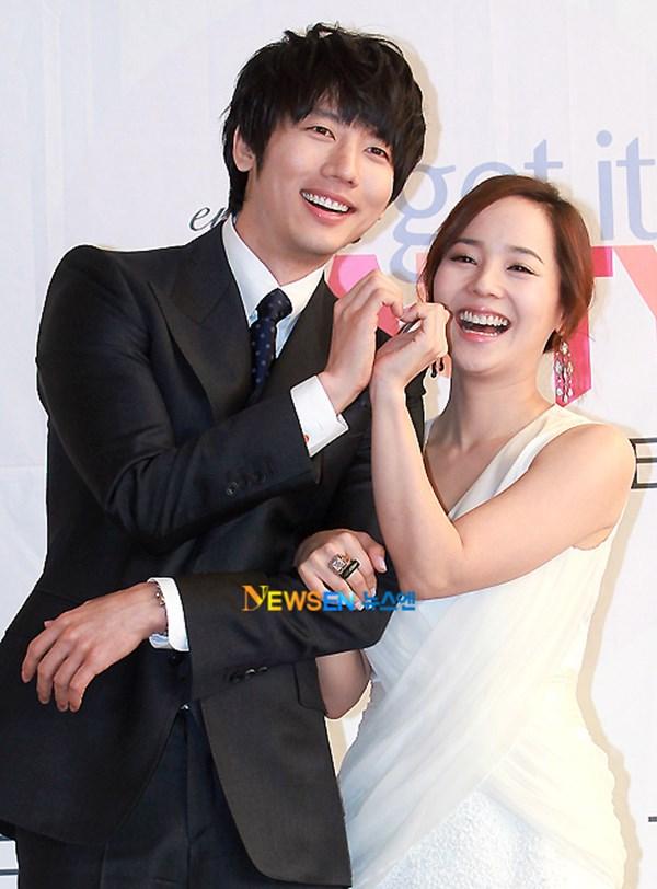 Ki Tae Young tuy không nổi tiếng bằng vợ nhưng cũng là gương mặt khá hot trên màn ảnh nhỏ xứ Kim chi.