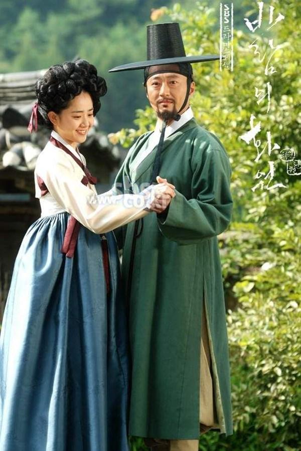 Park Shin Yang và Moon Geun Young: Cặp đôi của bộ phim Painter of the Wind lệch nhau 19 tuổi