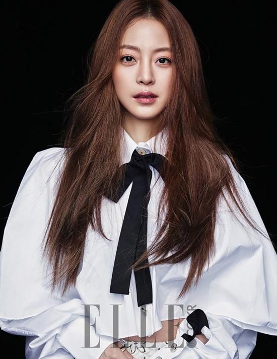 Han Ye Seul (18/9/1981)