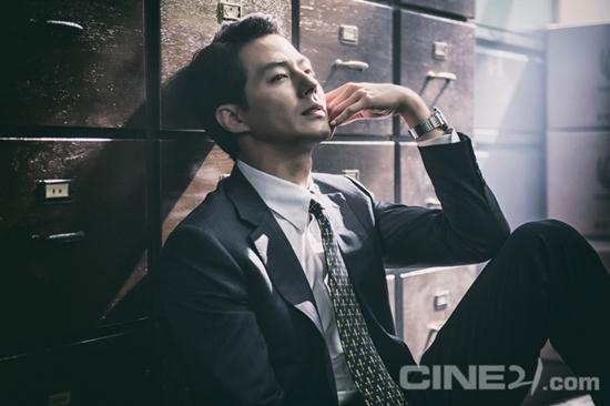 Jo In Sung là một trong số ít nam diễn viên thành công cả ở truyền hình lẫn điện ảnh. Tác phẩm điện ảnh mới nhất của anh là 'The King' đang làm khuynh đảo phòng vé xứ Hàn.