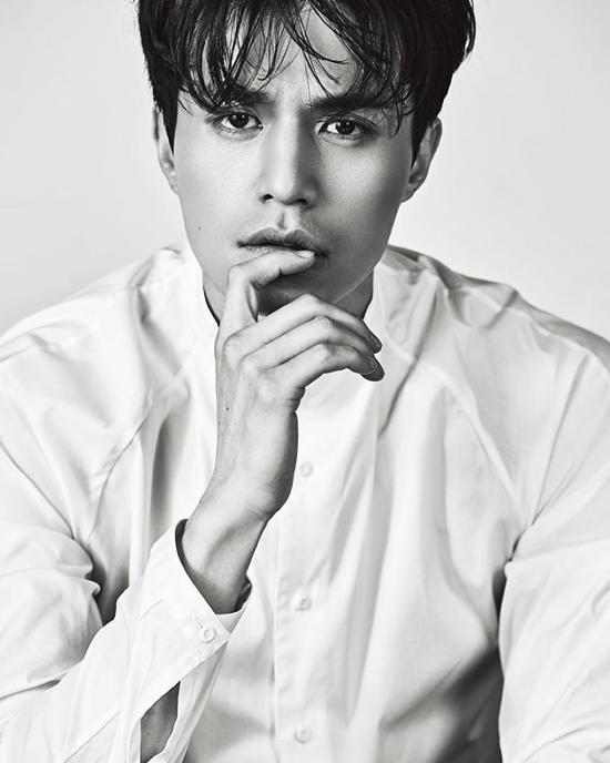 Lee Dong Wook (6/11/1981)