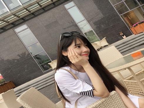 Cô nàng xinh đẹp giành vị trí quán quân trong cuộc bình chọn Hoa khôi giảng đường dễ thương nhất!