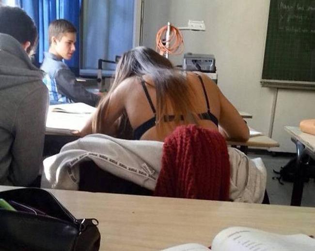 giat minh voi nhung hinh anh "hiem thay" trong lop hoc hinh anh 1