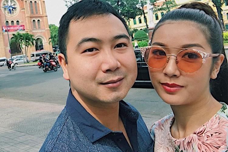 Á hậu Thúy Vân đang hẹn hò Nguyễn Tuấn John. Nam doanh nhân hơn sao Việt sinh năm 1993 này đến 6 tuổi và từng đi du học ở Canada. (Ảnh: FBNV)