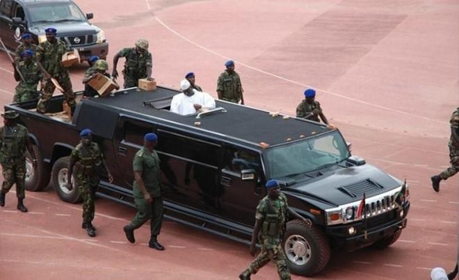 Bo suu tap xe cua tong thong ‘ty nam’ Gambia hinh anh 5